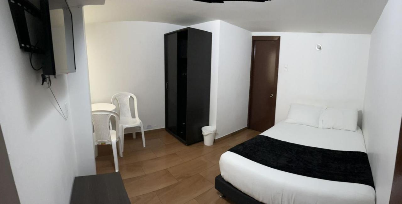 Hotel Embassy Star Богота Экстерьер фото